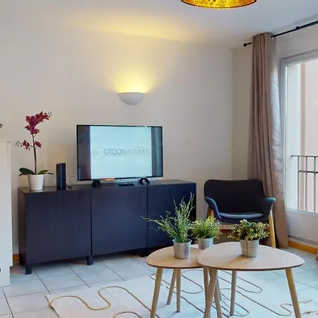 Апартаменты Des Bains Parking Hypercentre 6-8personnes *