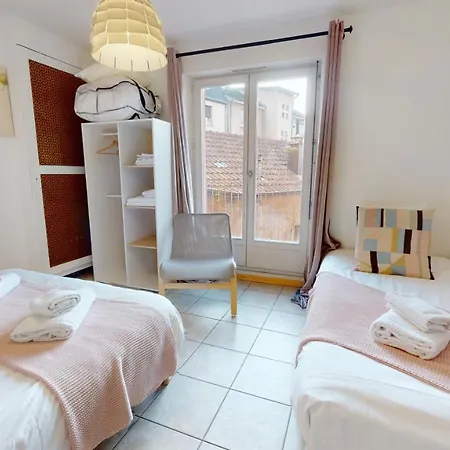 Apartment Des Bains Parking Hypercentre 6-8personnes