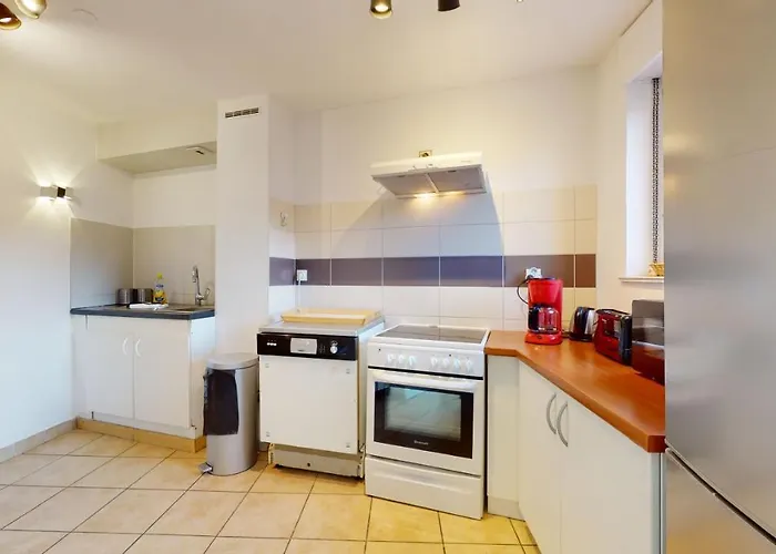 Apartament Des Bains Parking Hypercentre 6-8personnes *