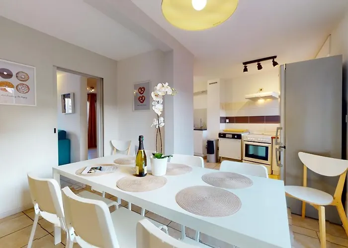 Des Bains Parking Hypercentre 6-8personnes Apartament *