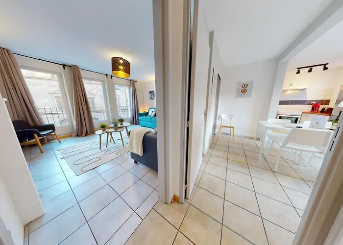 Apartament Des Bains Parking Hypercentre 6-8personnes