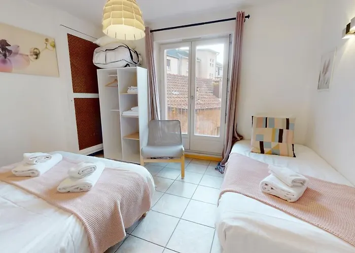 Apartament Des Bains Parking Hypercentre 6-8personnes